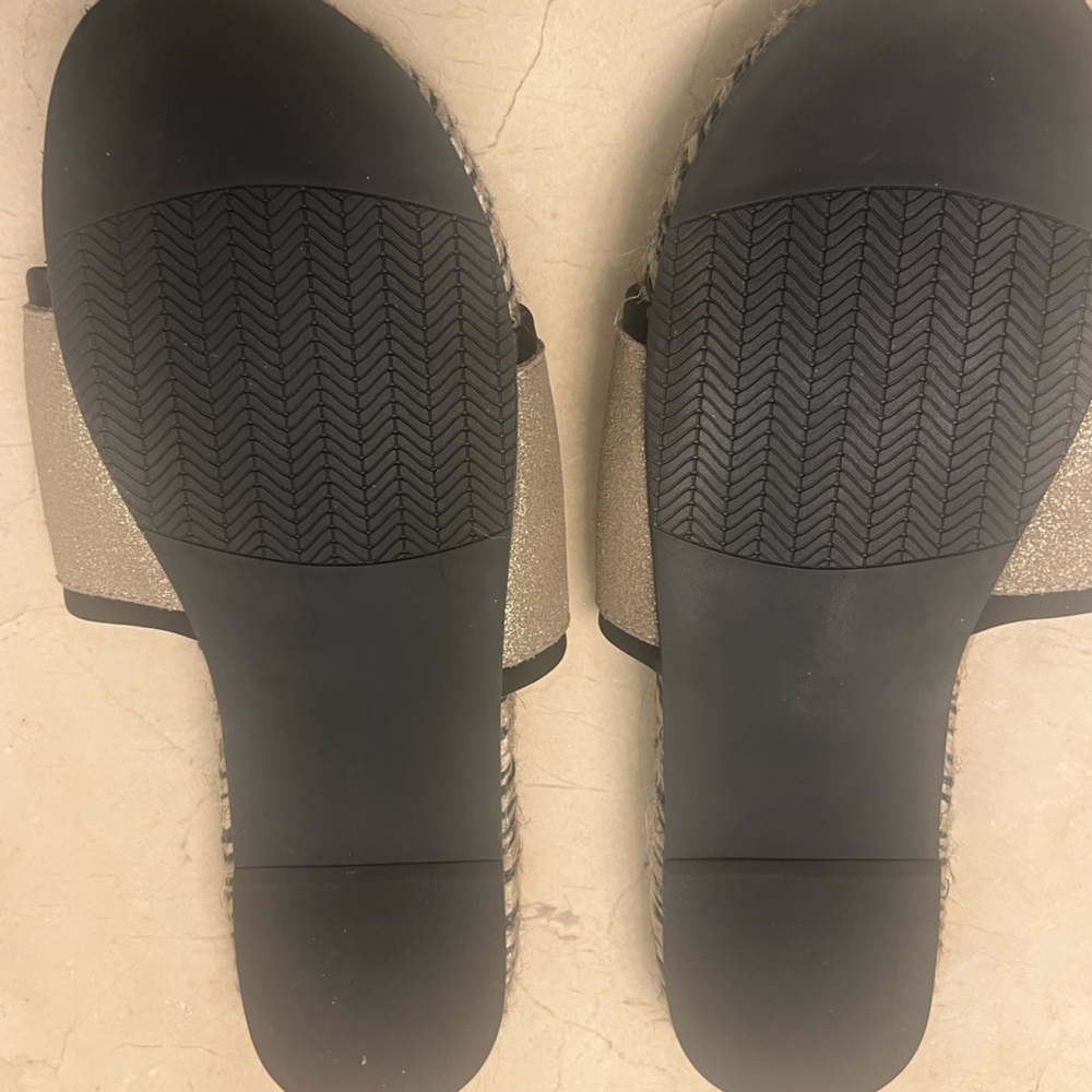 Beige Sandals with Gem Embellishments - Picture 6 of 6